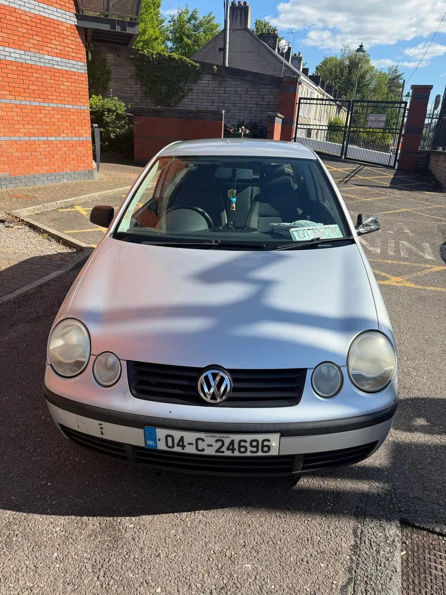 Volkswagen polo 2004 automatic - Image 4