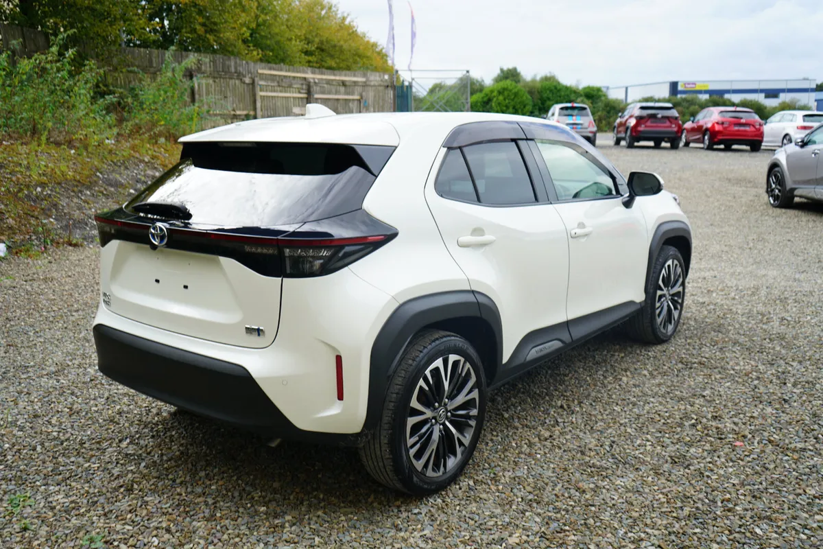 2021 Toyota Yaris Cross Hybrid - Image 4