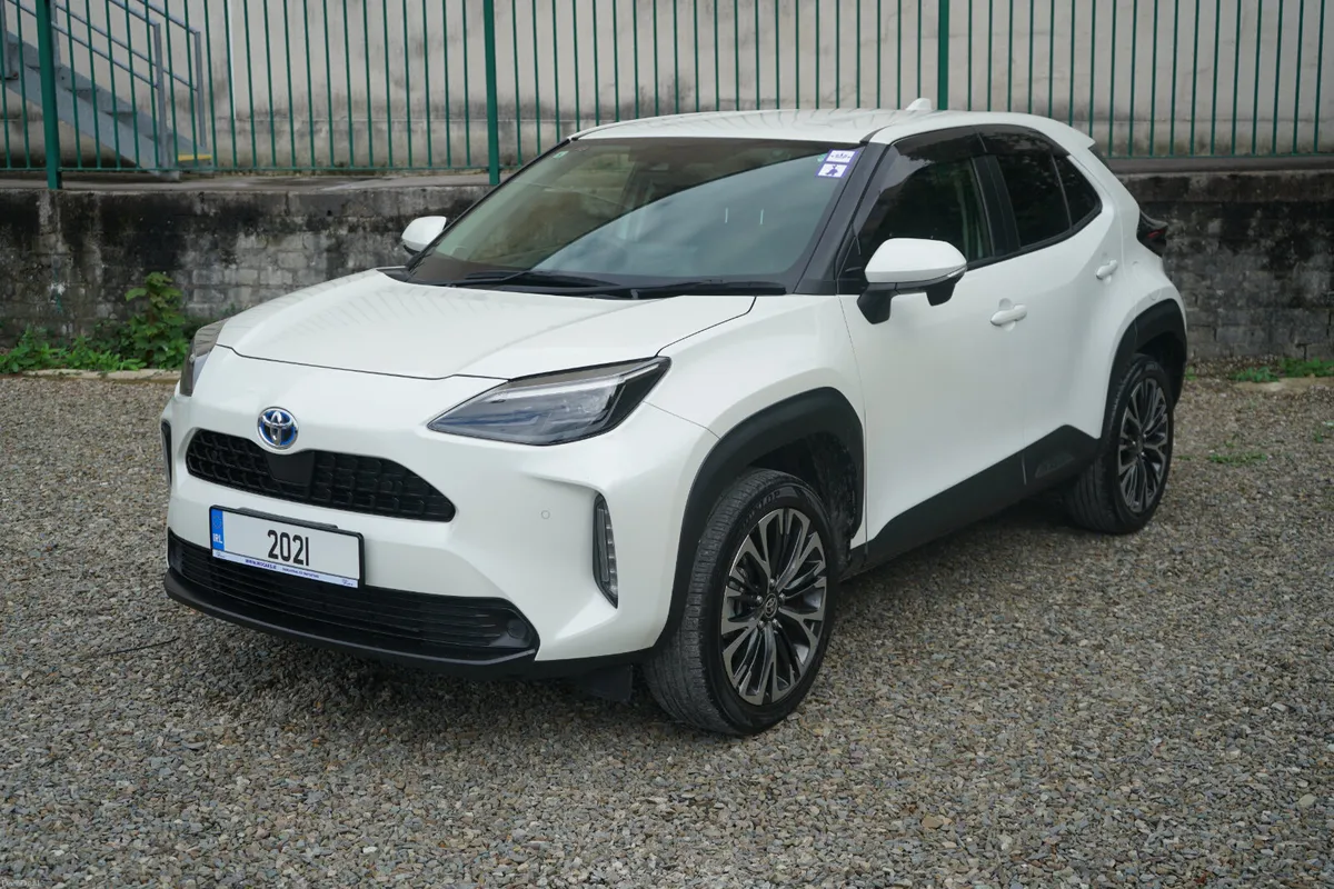 2021 Toyota Yaris Cross Hybrid - Image 2