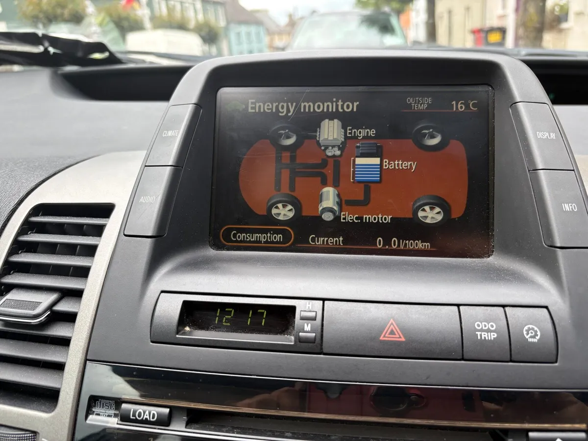 Toyota Prius 2007 Automatic - Image 3