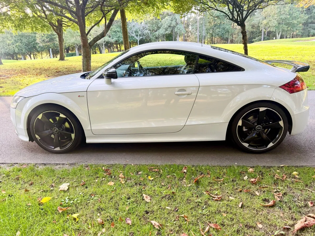 Audi TT  Black Edition. Automatic - Image 6