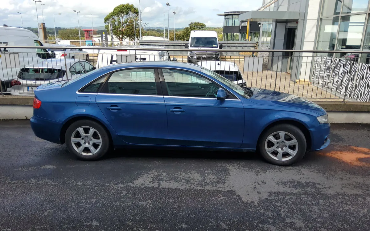 Audi A4 2009 - Image 5