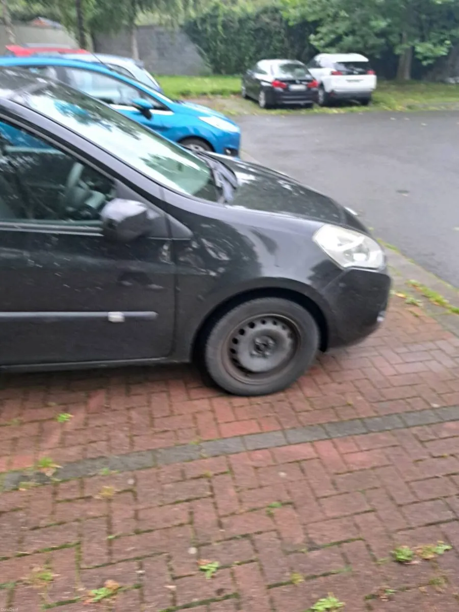 2010 Renault Clio tax no nct - Image 5