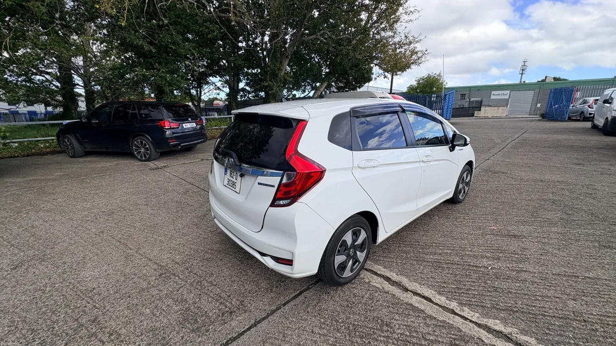 Honda Fit 1.5 Hybrid Petrol 2018 - Image 6