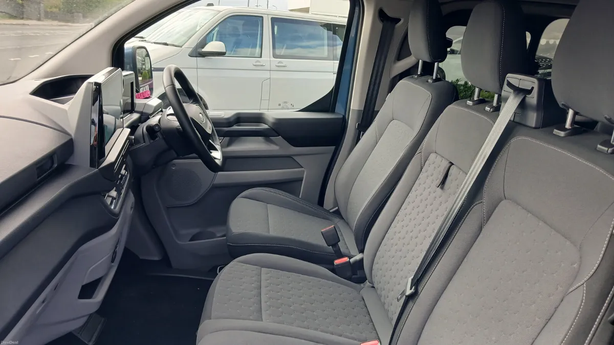 251 TOURNEO LWB PETROL ELECTRIC HYBRID 9 SEATS - Image 6