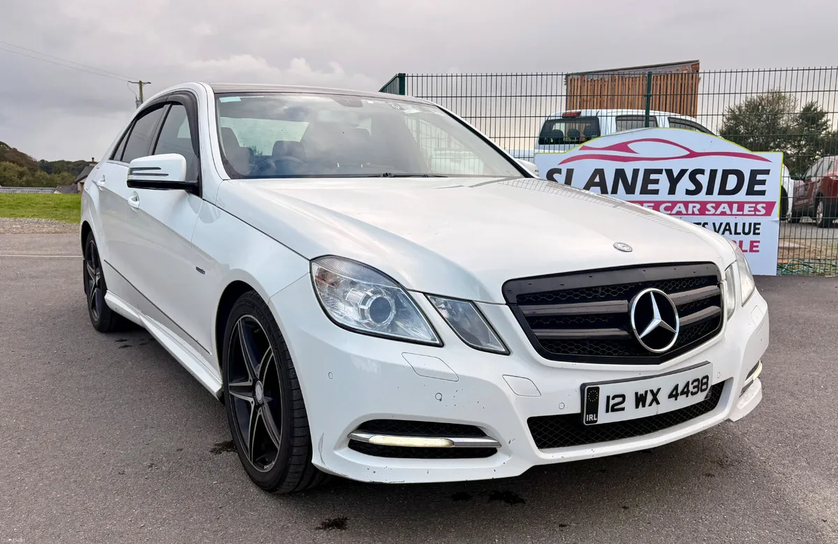 Mercedes-Benz E-Class 220 2012 Auto - Image 2
