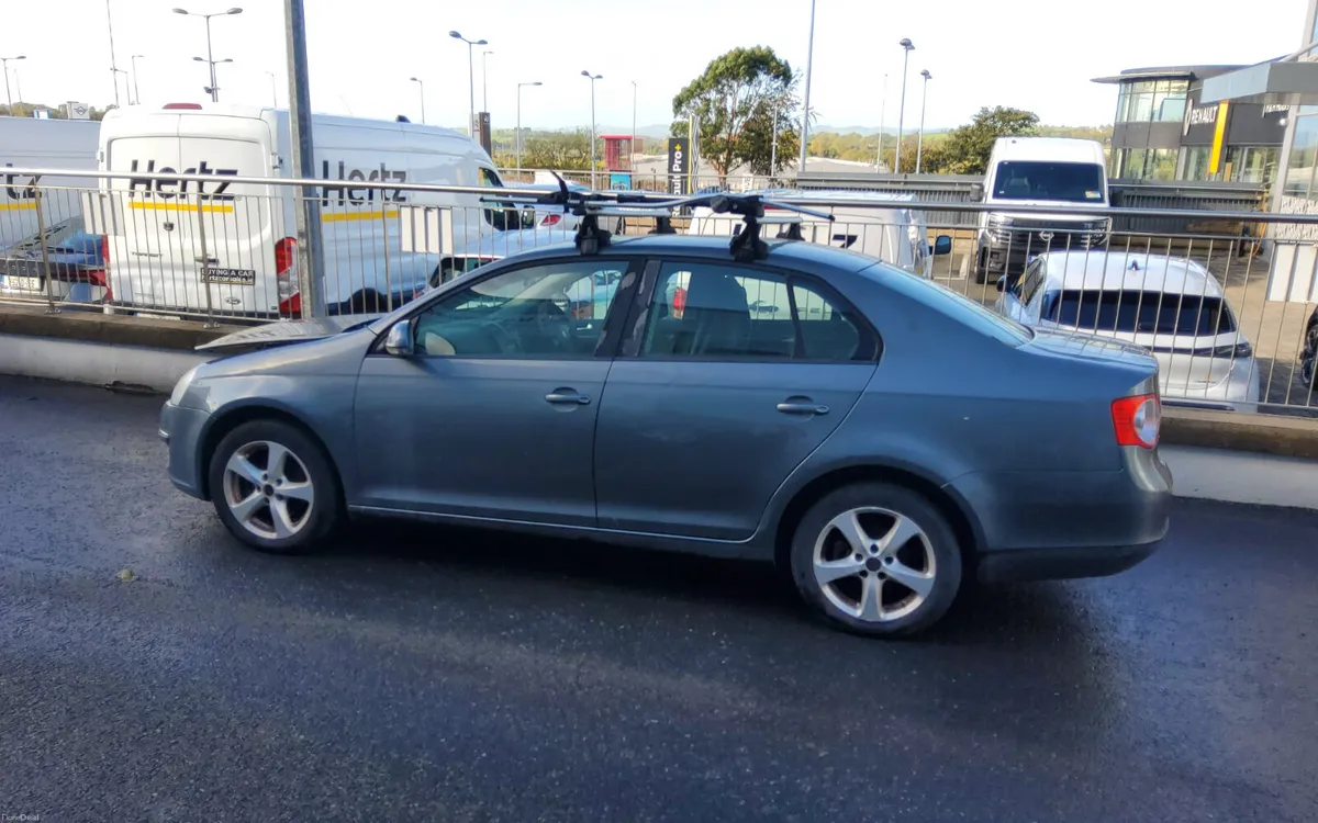 Volkswagen Jetta 2007 - Image 5