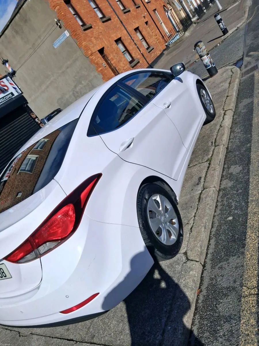 151 Hyundai Elantra - Image 6