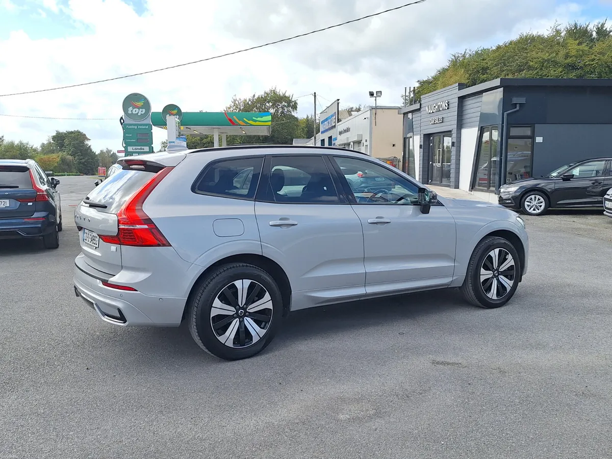 Volvo XC60 2.0 Plug In Hybrid Plus Dark*Top Spec - Image 3