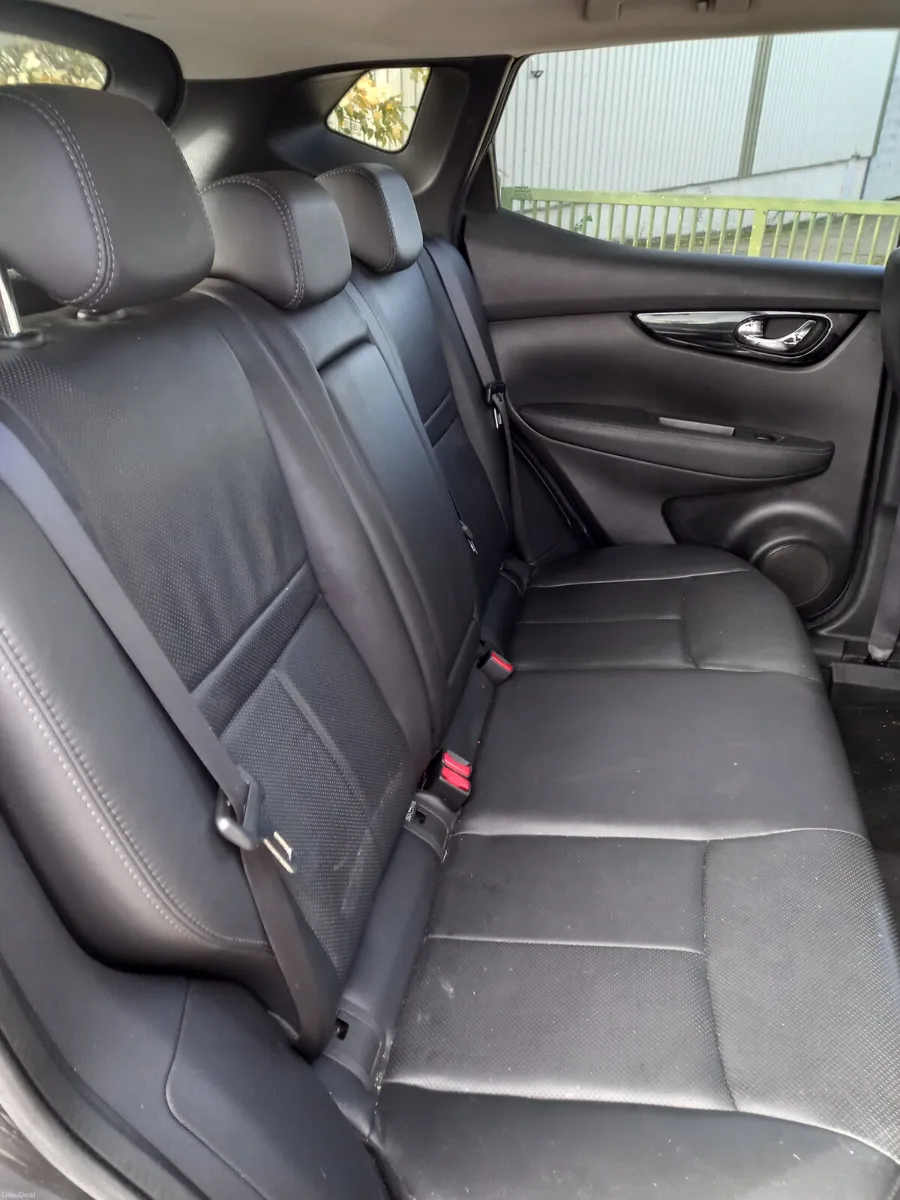 2017 Nissan Qashqai 1.5 Diesel - Image 2