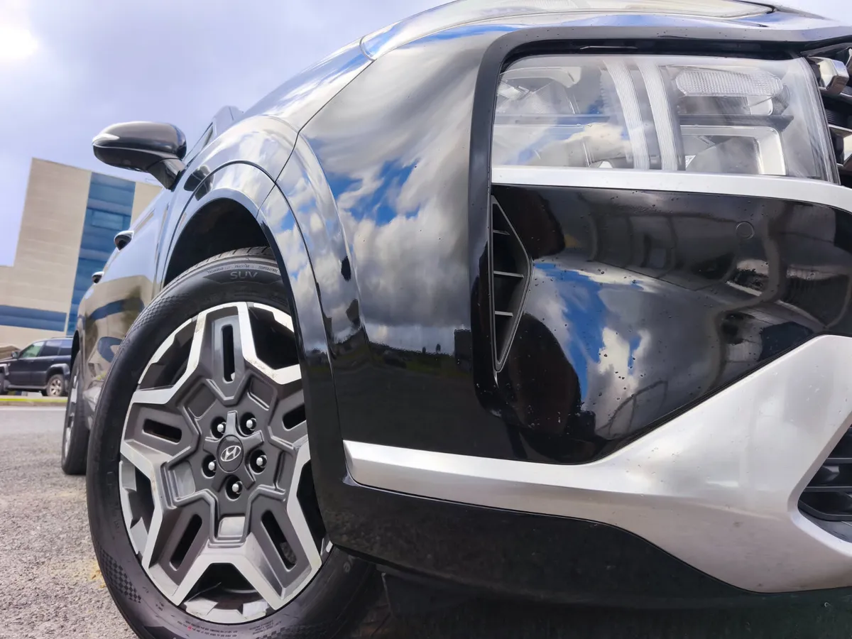 Hyundai Santa Fe 2022 1.6 PHEV 4WD Executive Plus - Image 5