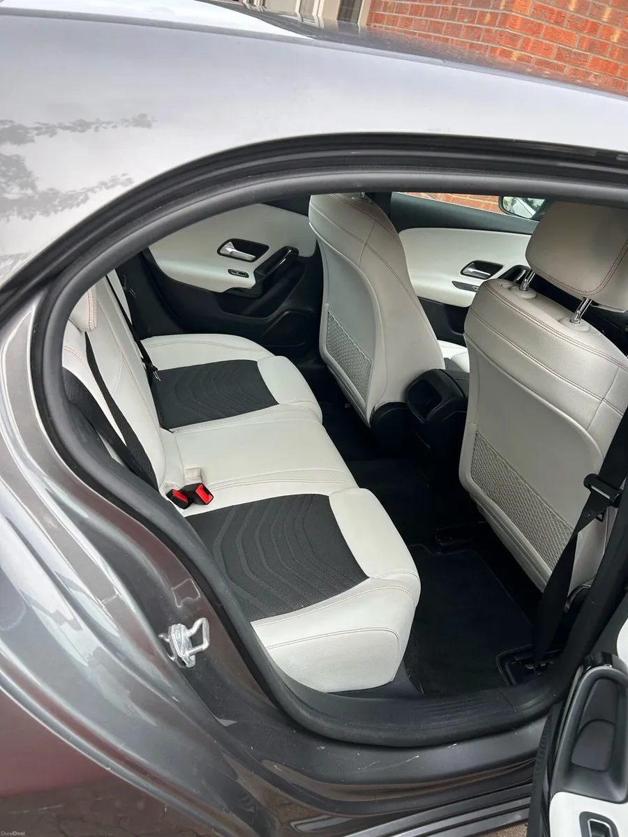 Stunning 2019 Mercedes a160 only 24392 KLM’s - Image 5