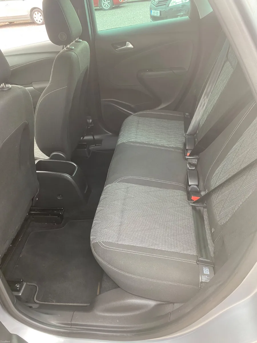 Opel Crossland X 2021 - Image 6