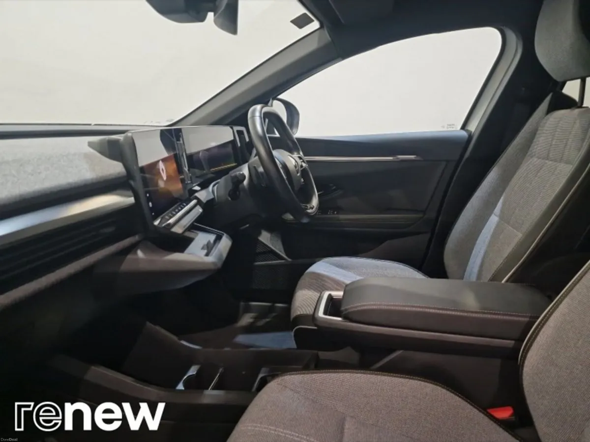 Renault Megane E-Tech EV40 130hp Techno - Image 5