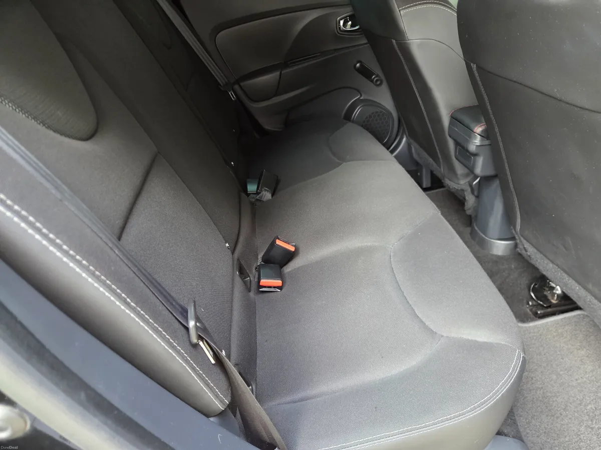 2014 Renault Clio 1.2 Petrol Dynamique – 107,000km - Image 6