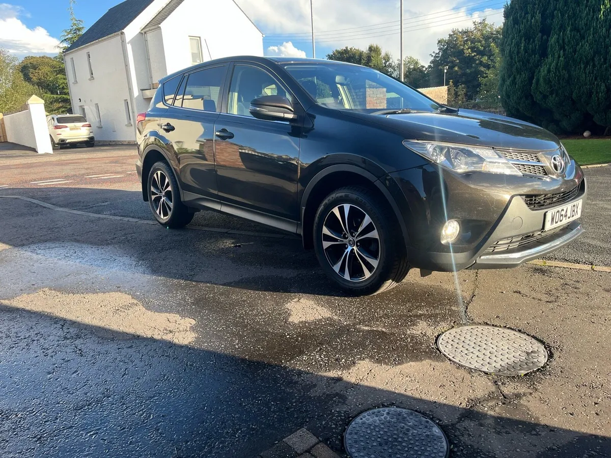 2015 Toyota RAV4 AWD - Image 1