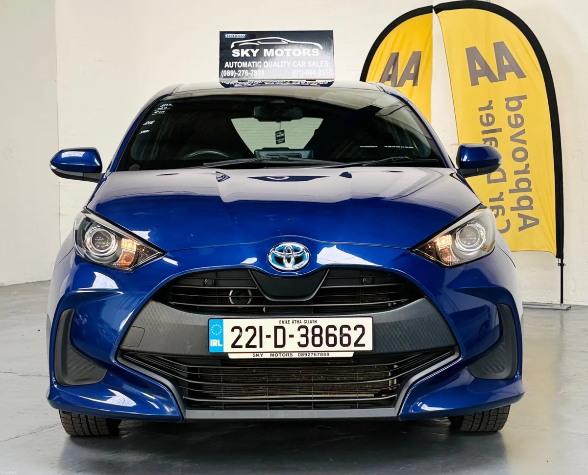 Toyota Yaris 2022 - Image 2