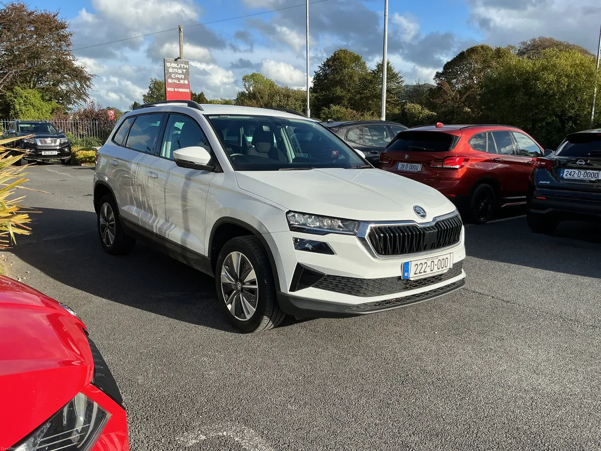 2022 SKODA KAROQ SE DRIVE TDI SCR MANUAL DIESEL ES - Image 3
