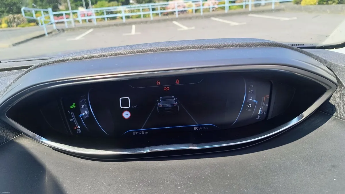 Peugeot 3008 2019 - Image 3