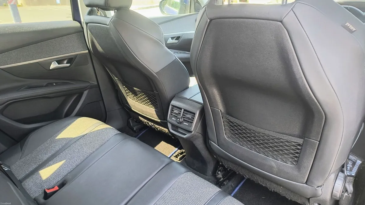 Peugeot 3008 2019 - Image 5