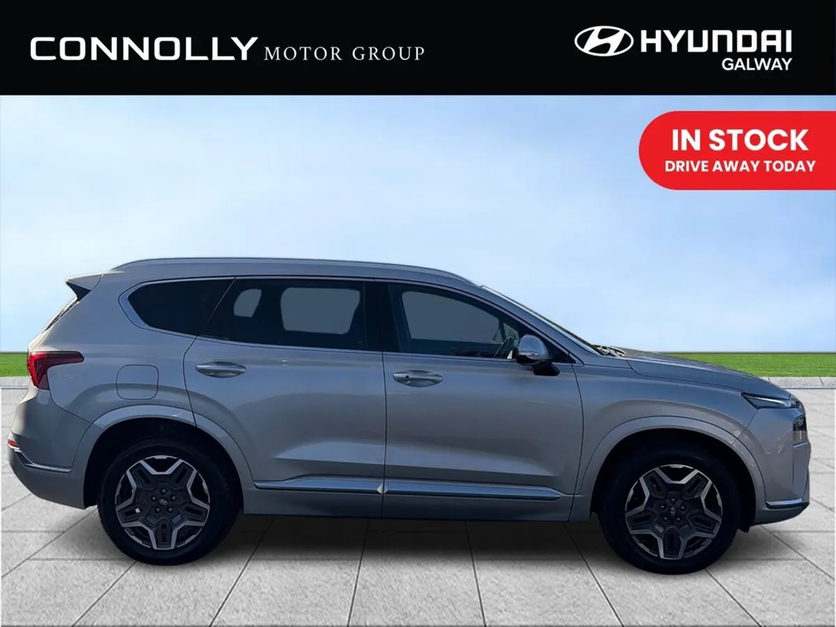 Hyundai Santa Fe 1.6 PHEV 4WD Executive Plus Auto - Image 3