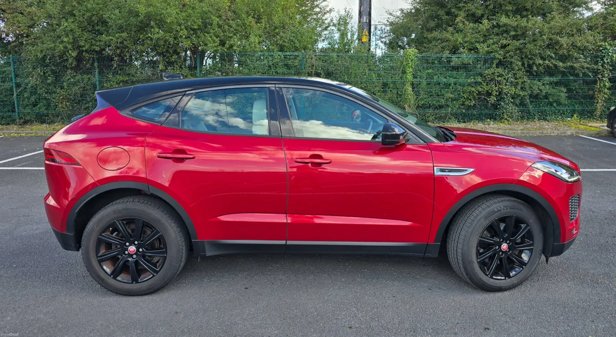 2020 Jaguar E-Pace Chequered Flag AWD Auto - Image 2