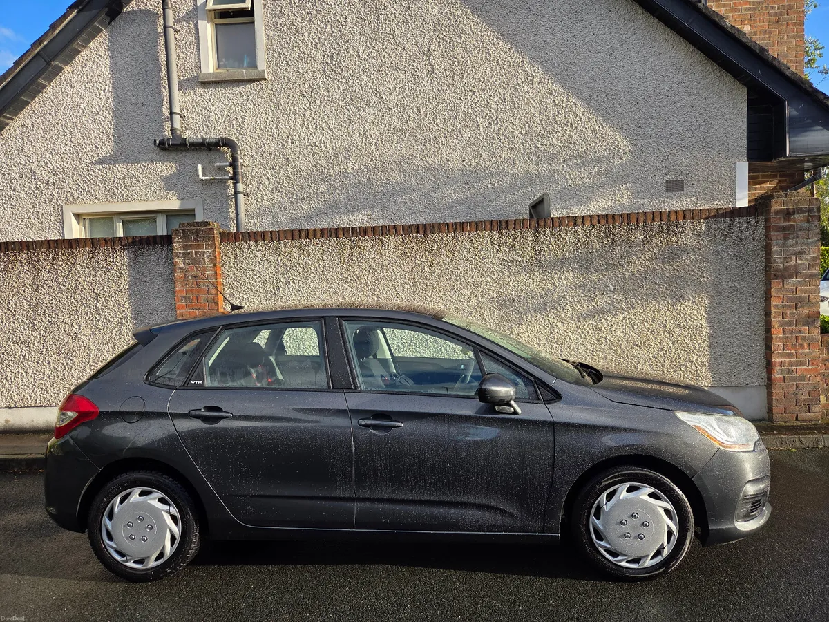 Citroen C4 1.6d VTR, tested and taxed - Image 3