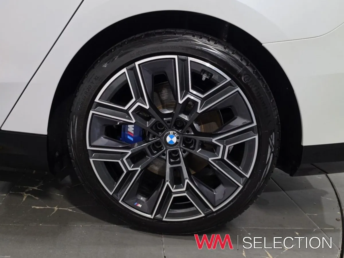 BMW i5 eDrive40 M Sport - Image 6