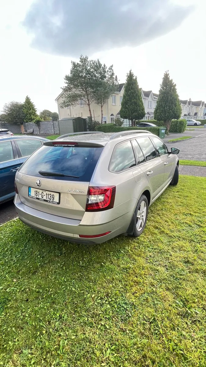 Skoda Octavia 2018, 1.6D Estate - Image 4