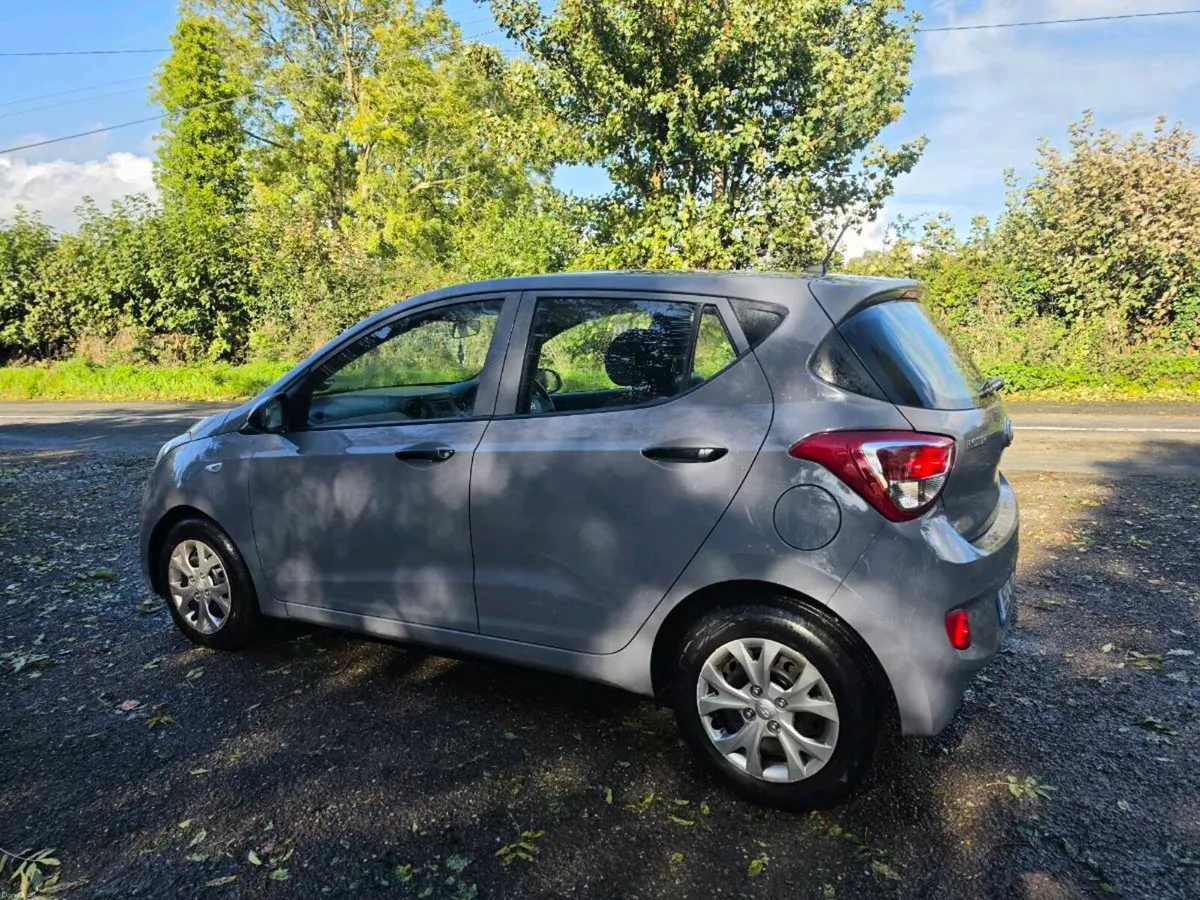 2015 Hyundai i10 1.0 - Image 5