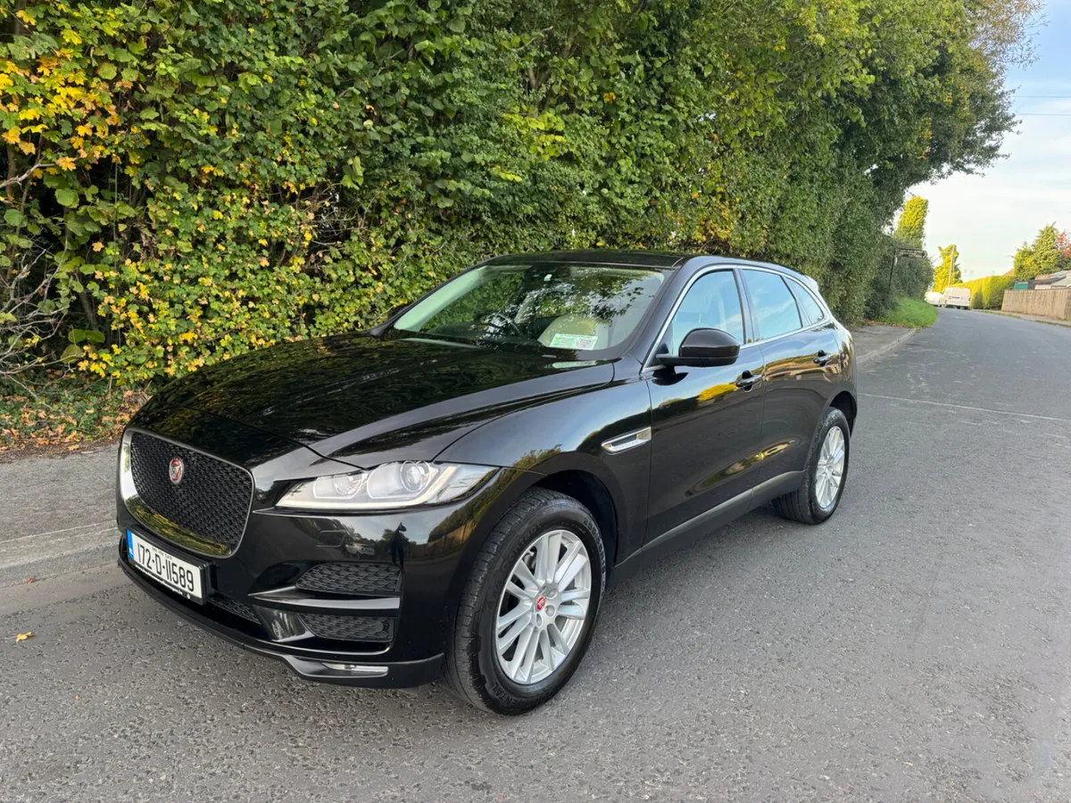 Jaguar F Pace low mileage automatic glass roof - Image 5