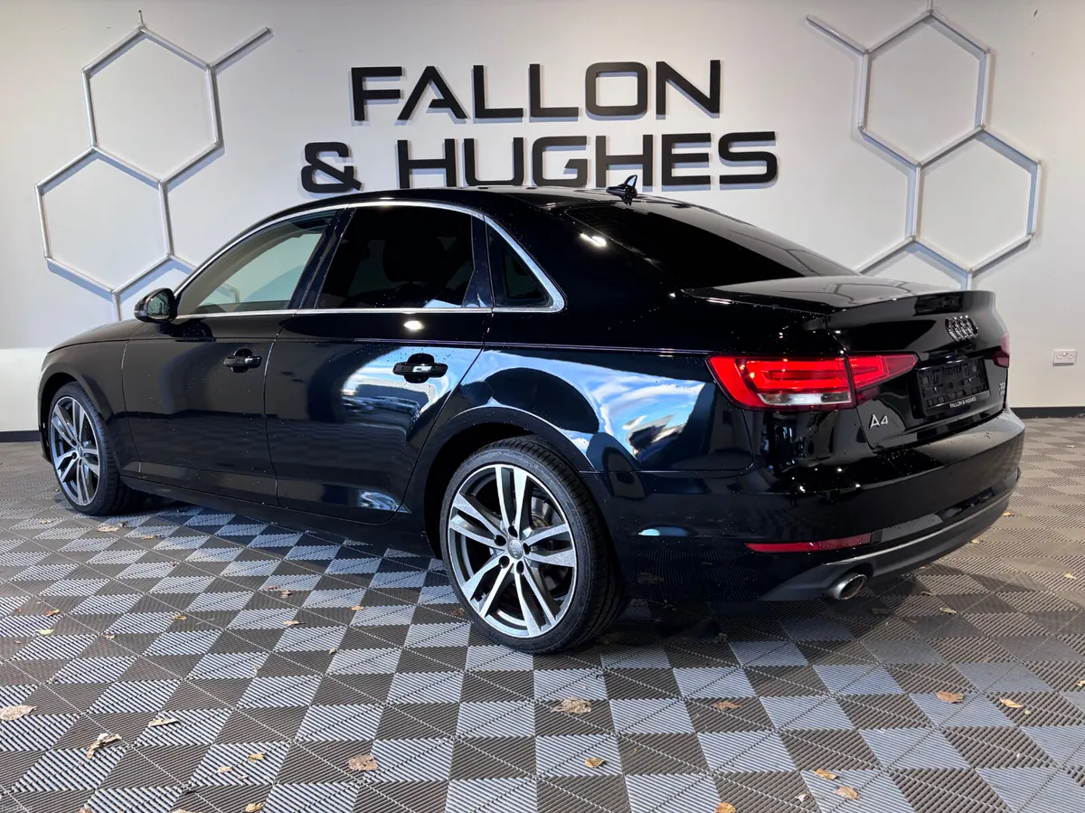 AUDI A4 2.0 TDI ULTRA - Image 3