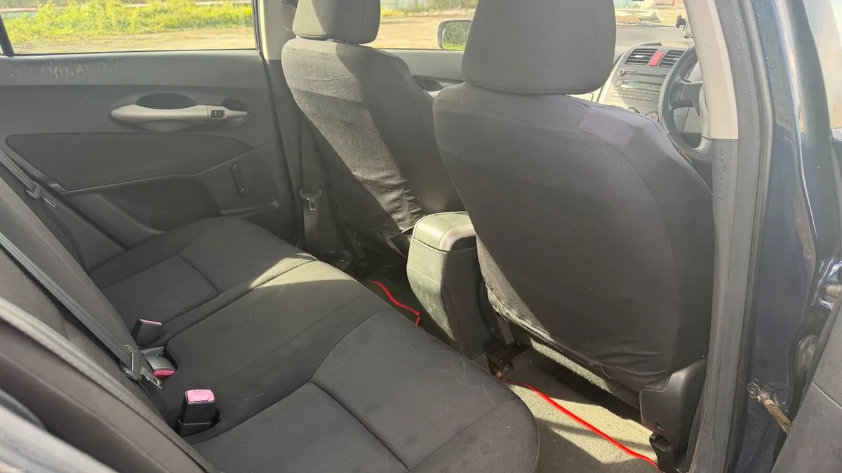 Toyota Auris 2008 - Image 6