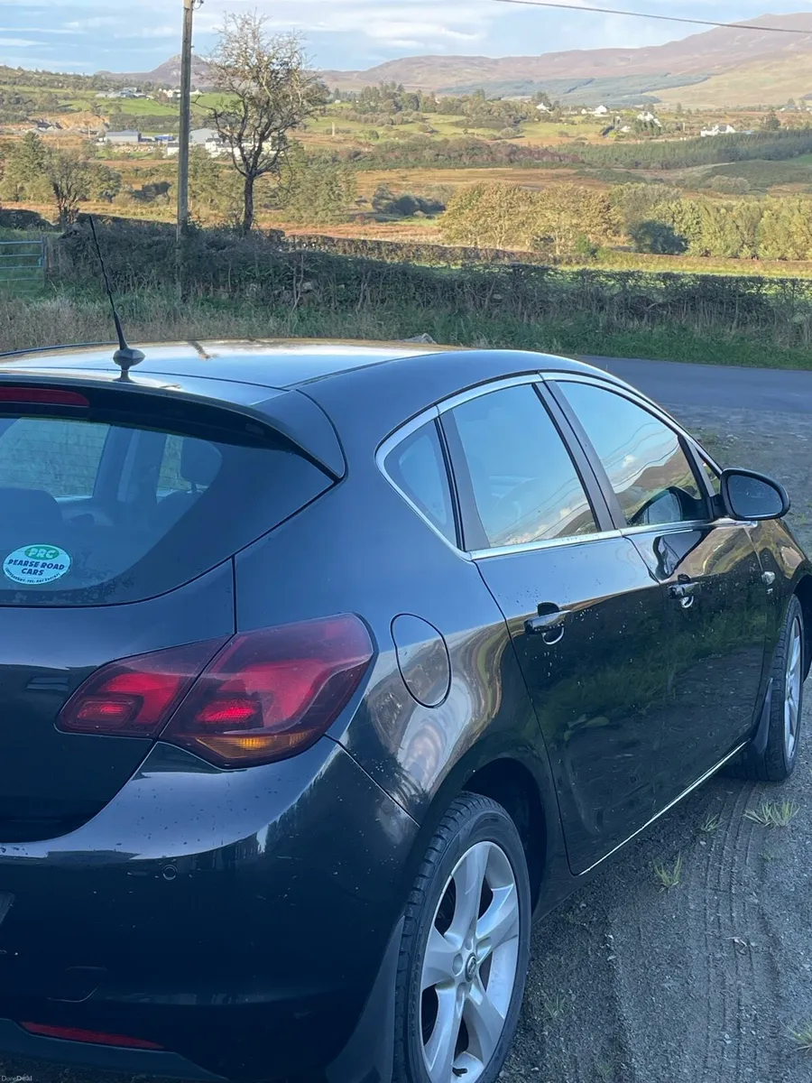 Vauxhall/ Opel Astra 1,4 2012 - Image 3