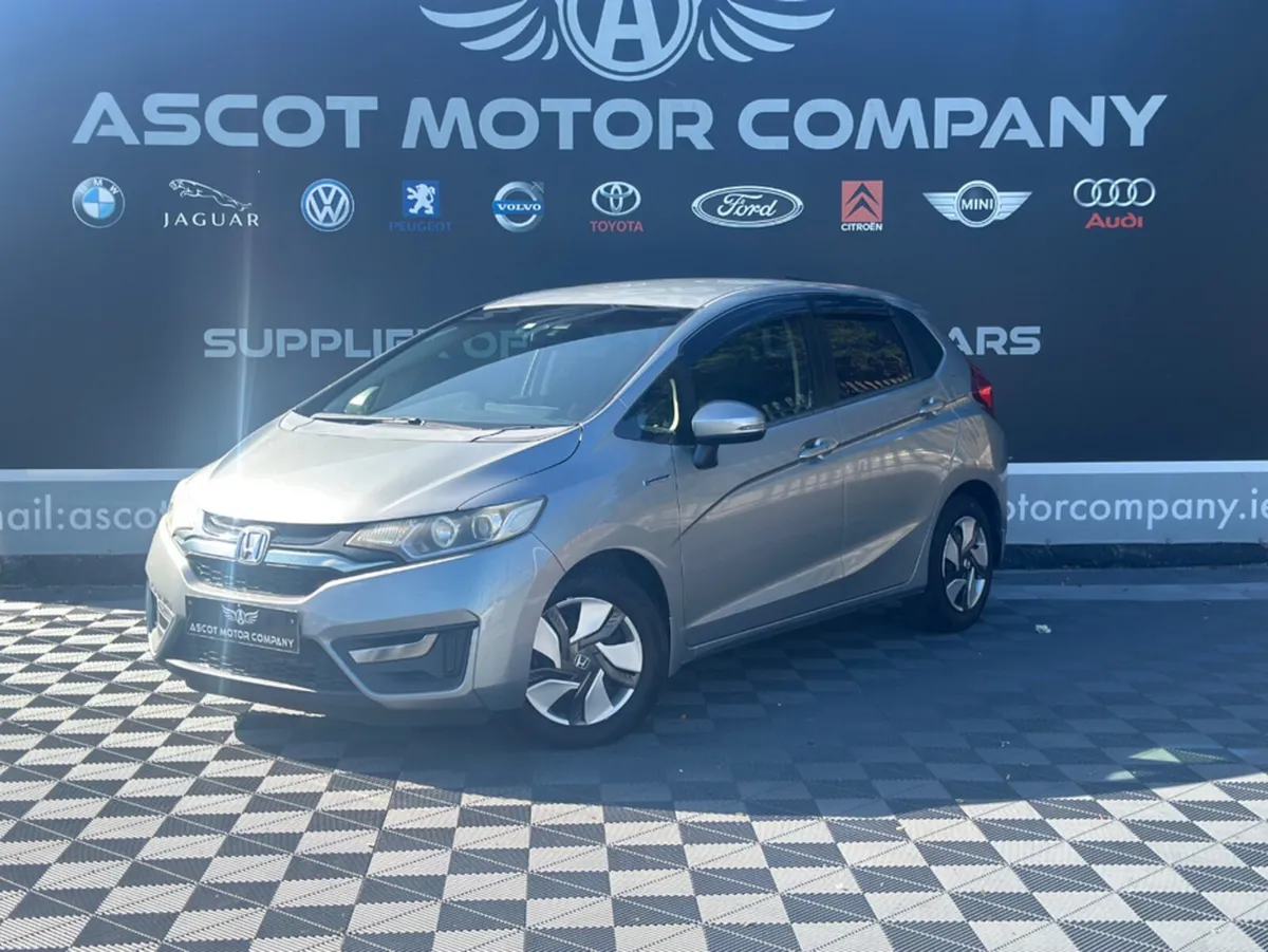 Honda Fit 1.5 Petrol Hybrid, Automatic - Image 2