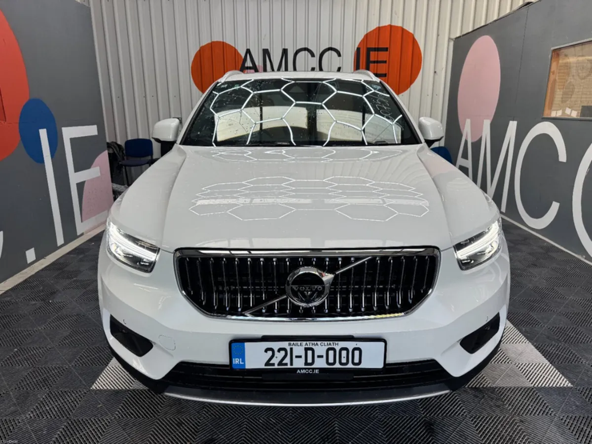 Volvo XC40 2022 VOLVO Xc40 RECHARGE PLUG-IN HYBRID - Image 2