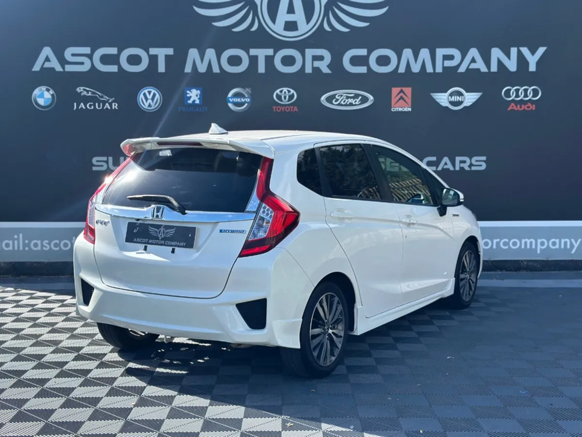 Honda Fit 1.5 Petrol Hybrid - Image 6