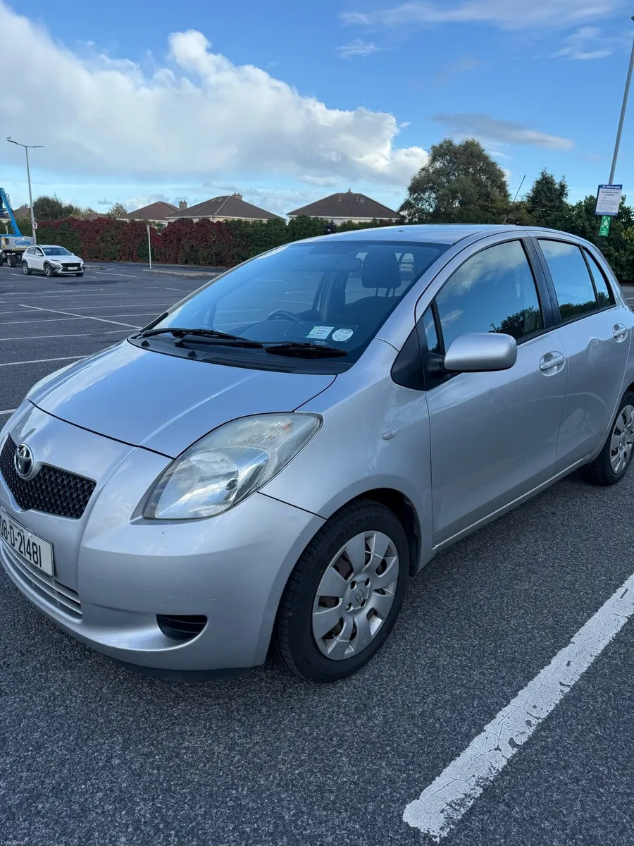 Toyota Yaris 1.3L semiautomatic Nct 2/27 Tax 11/26 - Image 3