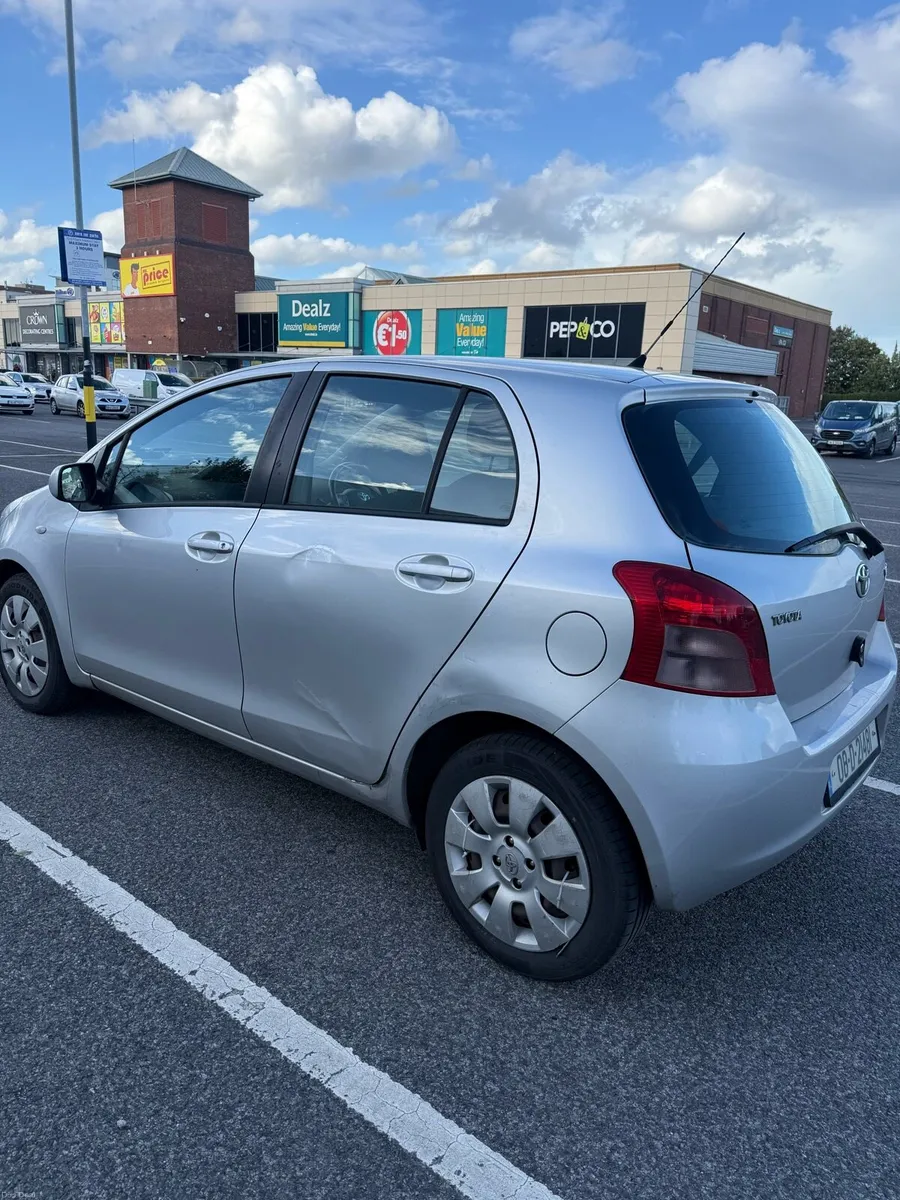 Toyota Yaris 1.3L semiautomatic Nct 2/27 Tax 11/26 - Image 4