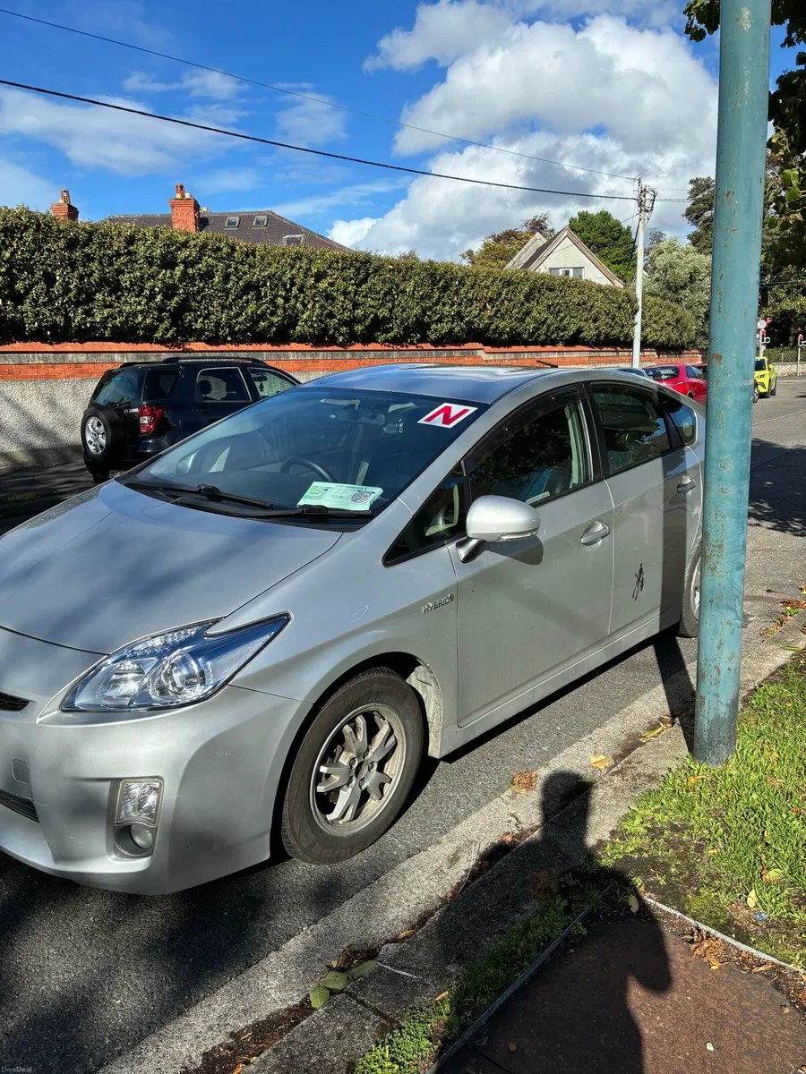 Toyota Prius 2012 new battery / Nct passed/ - Image 2
