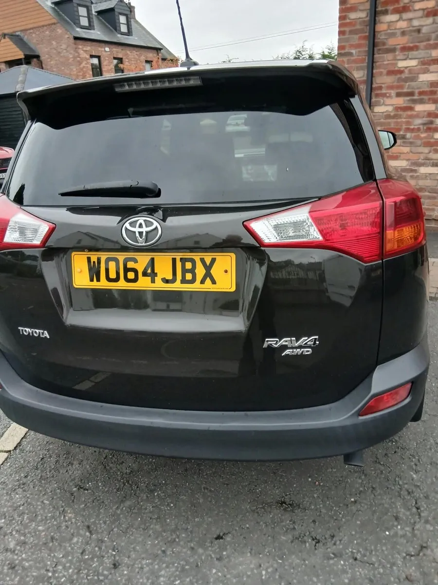 2015 Toyota RAV4 AWD - Image 3