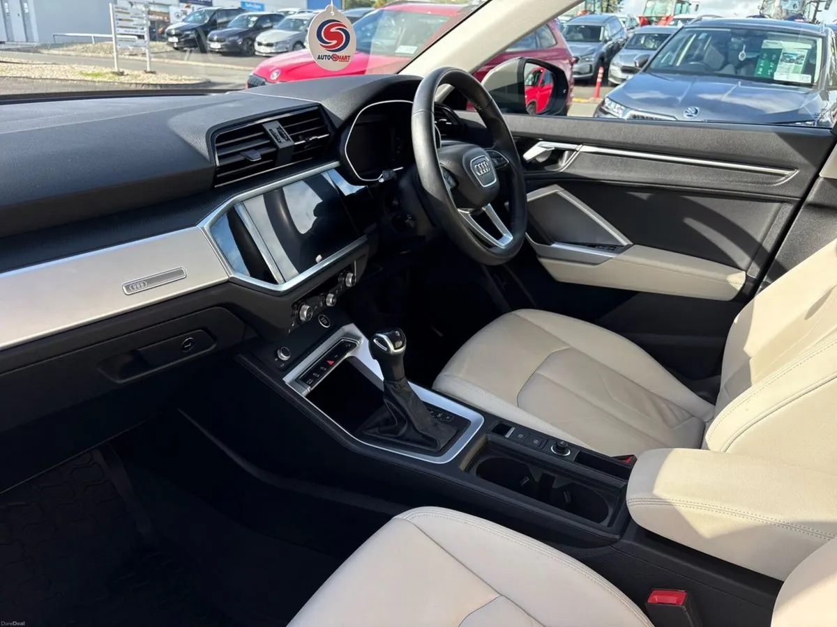 Audi Q3 Q3 SB 35 TDI 150 S-T SE - Image 2