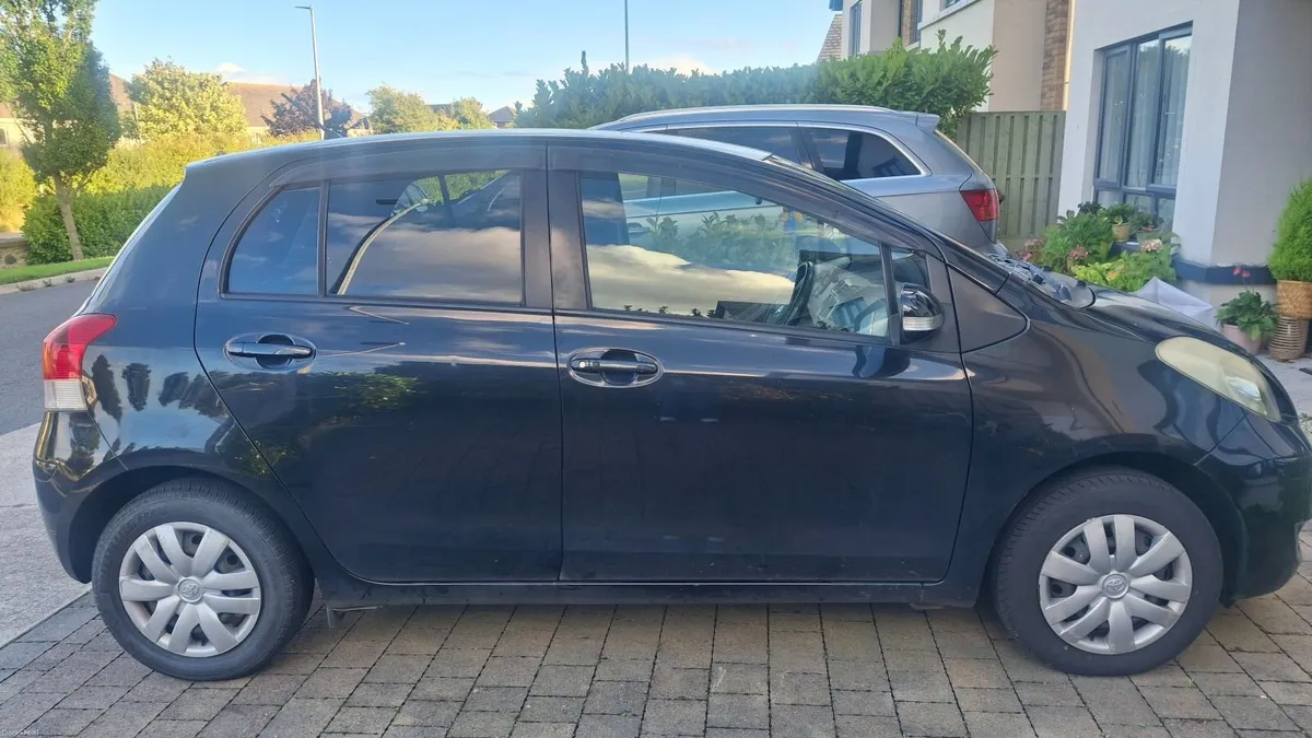 Toyota Vitz 2010 - Image 1