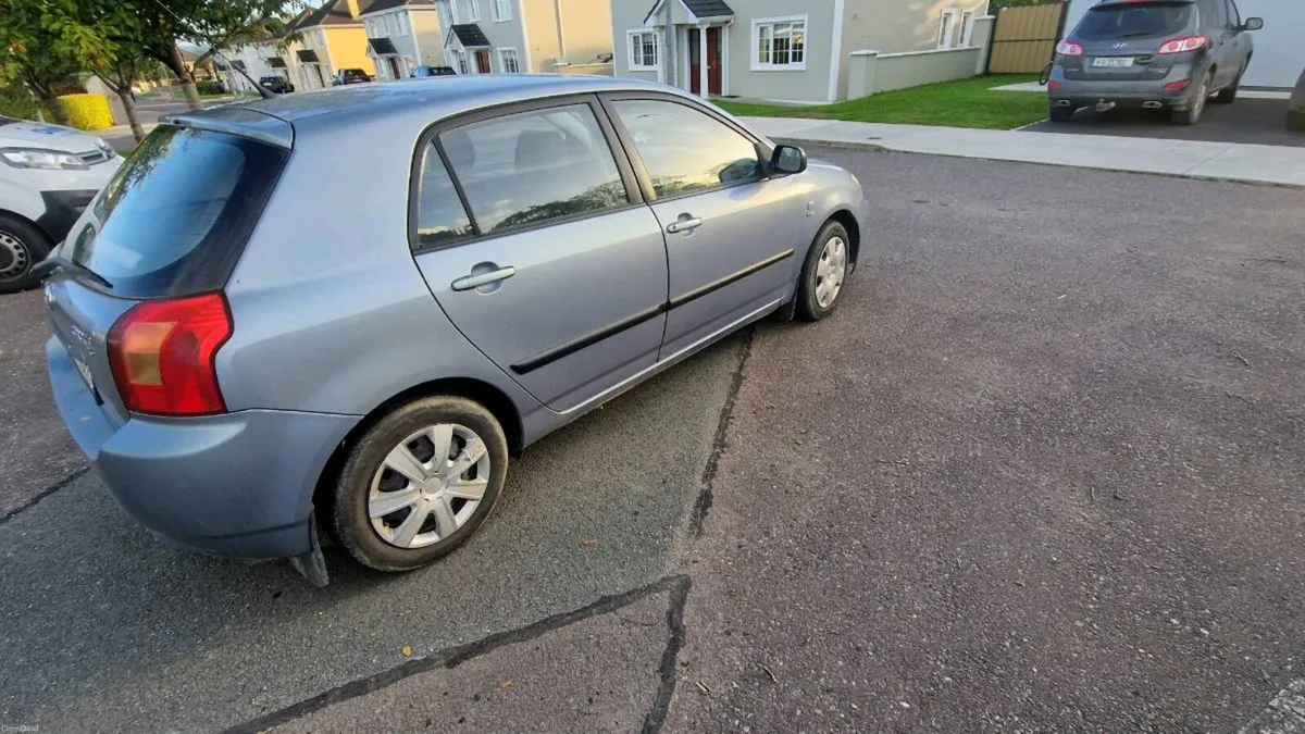 Toyota corolla - Image 6