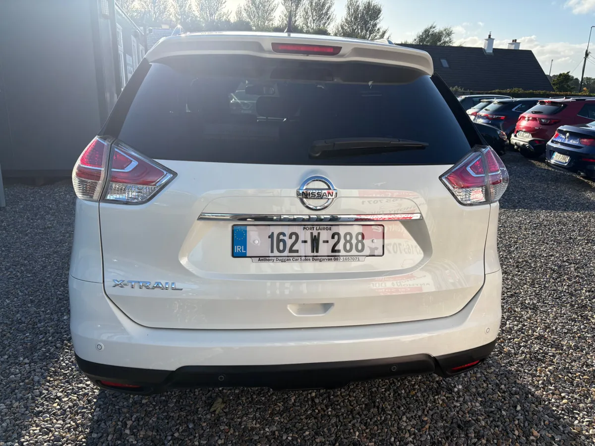 Nissan X-Trail 1.6 7 seater Design pack - Image 4
