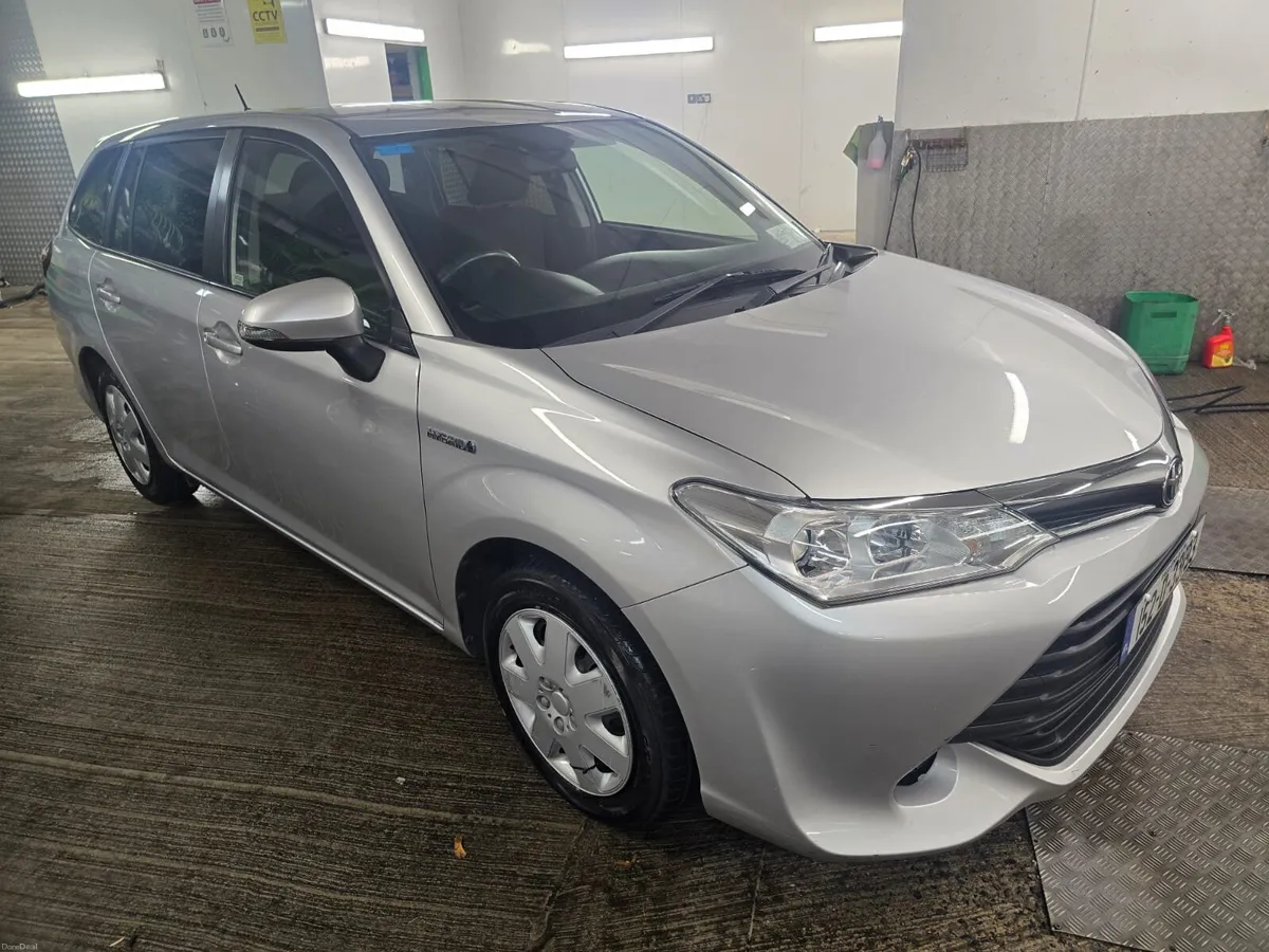 2015 Toyota corolla hybrid automatic ( nct & tax ) - Image 2