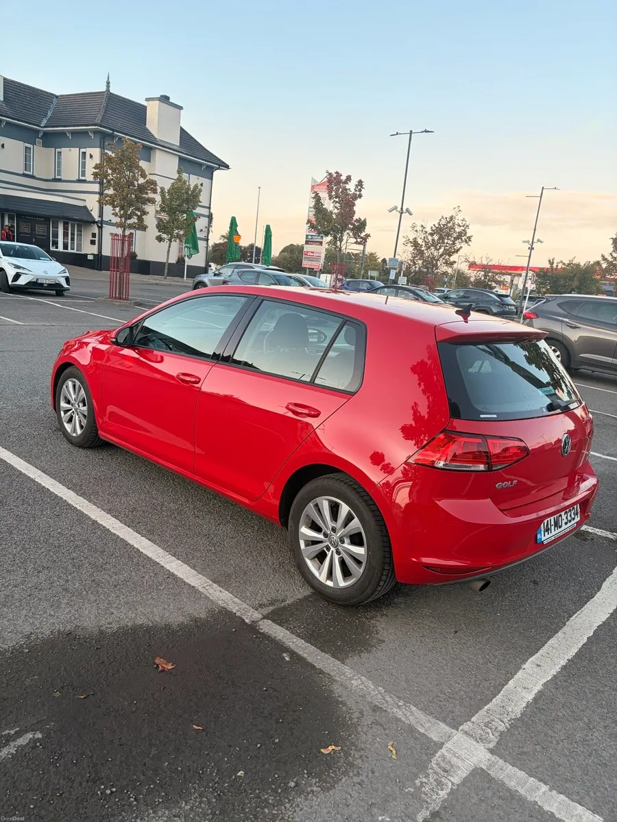 141 Volkswagen Golf - Image 3