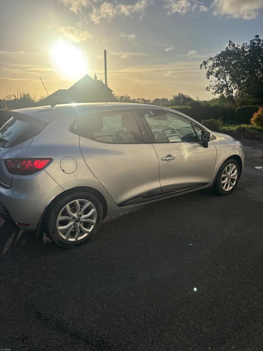 Renault Clio 2018 - Image 4