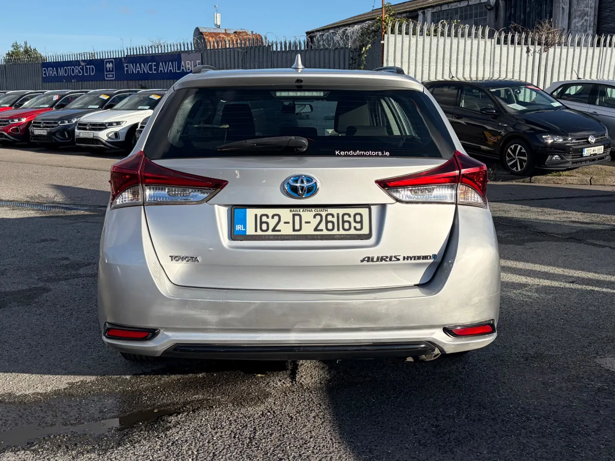 2016 Toyota Auris 1.8 VVT-I Hybrid Auto Nct 10/28 - Image 5