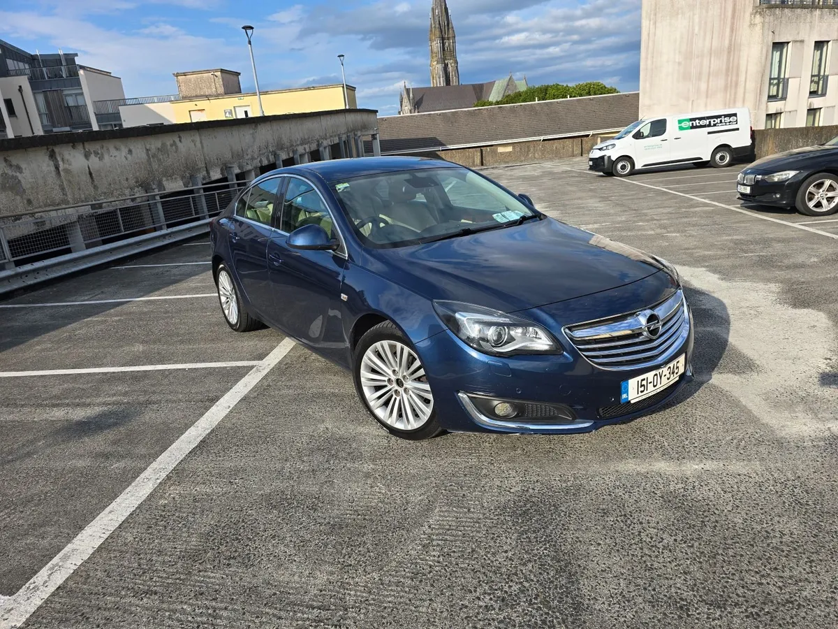 Opel Insignia Elite 2.0L Diesel 2015 - Image 1